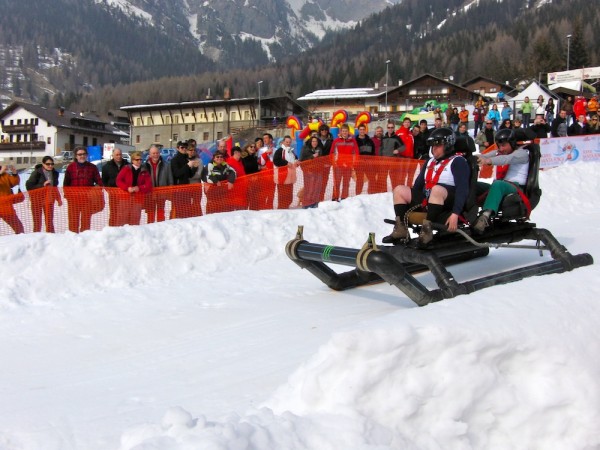 CIMG0300.JPG (225.73 KiB) Visto 4168 volte I piloti del tubo