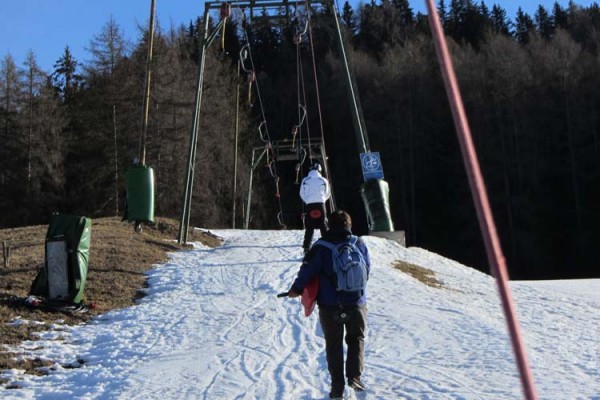 diversi modi di prendere le sciovie a Sesto (Alta Pusteria)