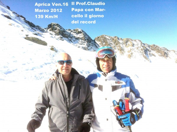 Io e l'amico del &quot;Calcetto del Lunedì&quot; e mio personale preparatore atletico Prof.Claudio Papa poco prima <br /><br />della discesa sulla rossa Valscesa ,pista deserta quel giorno,ideale per migliorare il record di velocità del gruppo S.D.M.