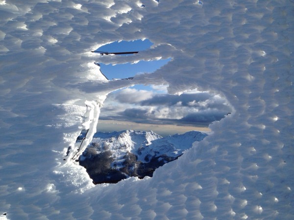 image.jpg (303.05 KiB) Visto 3878 volte Abetone 24/01/2015. Arrivo Ovovia. Foto scattata attraverso un buco nella rete di protezione.