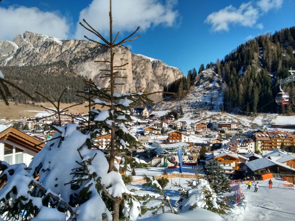 Panorama Santa Cristina di Val Gardena dalla Pista Saslong.