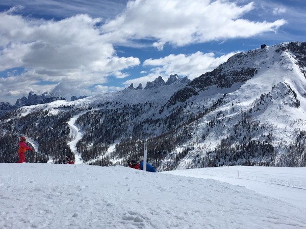 Col Margherita San pellegrino.jpg (298.6 KiB) Visto 25560 volte Col Margherita visto dal rifugio Paradiso