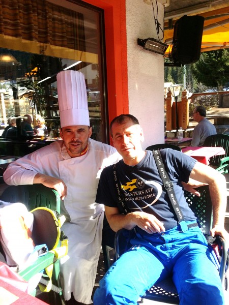 Da Peter-Lo Chef Arthur e Marcello 2017-03-20 14.09.13.jpg (2.57 MiB) Visto 3818 volte Da Peter,ad Arabba:Il magico chef Arthur e Marcello.