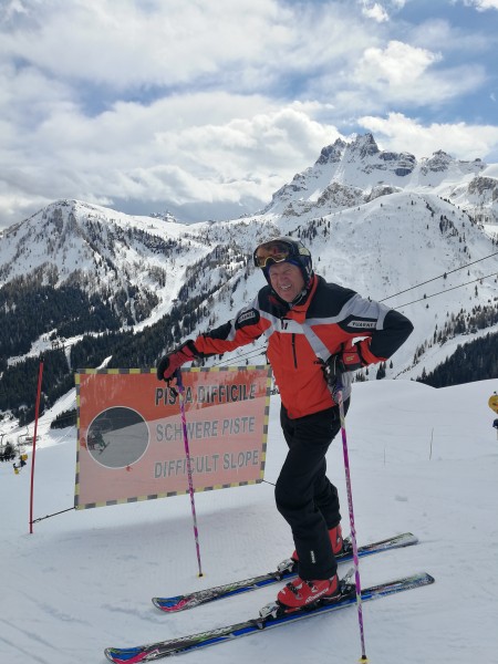 Arabba Merc 14 marzo 2018 Marino sulla nera Burz.jpg (2.52 MiB) Visto 5272 volte Arabba:Marino sulla nera Burz.