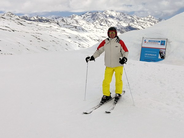 Val Senales Lun.30-4-18 Gianfranco sulla nera Leo Gurschler.jpg (784.1 KiB) Visto 21379 volte Gianfranco sulla nera Leo Gurschler