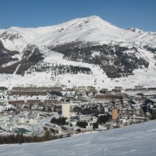 Sestriere_visto_dalle_piste_del_Sises.JPG