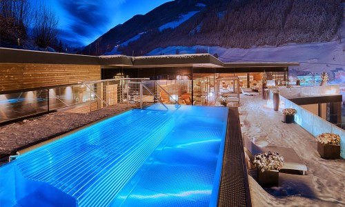 piscina riscaldata all'aperto piscina riscaldata all'aperto