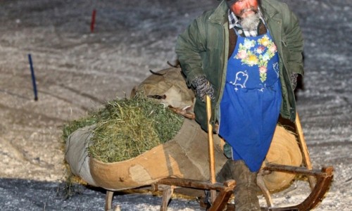 slittata di carnevale sulla neve slittata di carnevale sulla neve