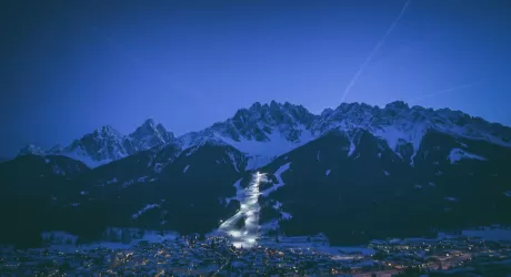 TRE CIME DOLOMITI - Il fascino dello sci in notturna al Monte Baranci