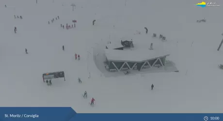 ST. MORITZ - Annullato per neve e vento il primo superG