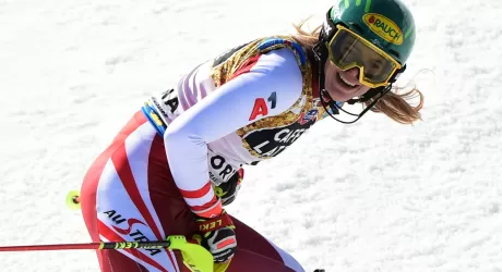 ARE - Liensberger travolgente Shiffrin si arrende, Vlhova rimonta fino all'8/o 