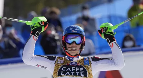 LENZERHEIDE - Slalom a Liensberger, Vlhova vince la Coppa del mondo, Curtoni dice addio allo sci