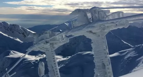 OROPA - Cestovia bloccata dal ghiaccio dopo la nevicata