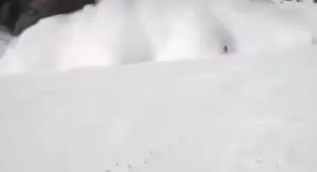 CRANS MONTANA - Il video della valanga sulle piste