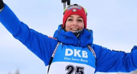BIATHLON - Bis storico di Lisa Vittozzi
