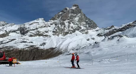Cervinia ultimo baluardo dello sci: si allenano quasi tutti gli azzurri