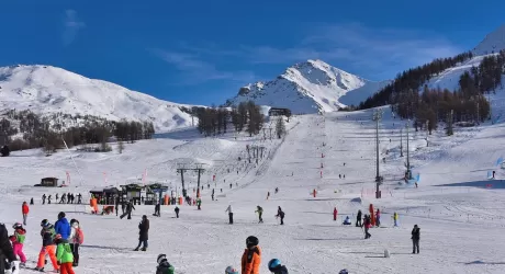 VIALATTEA - Record di presenze in pista