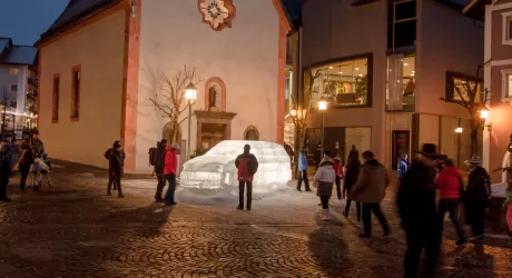 ORTISEI - Sculture di ghiaccio da venerdì nella zona pedonale