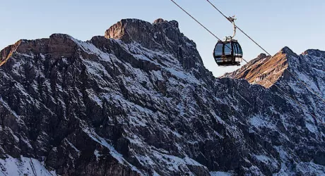 ENGELBERG - Si spezza cavo della cabinovia Titlis Express, un morto