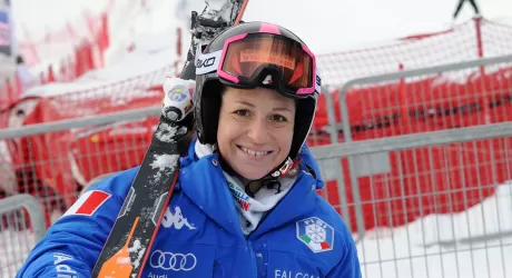 Elena Fanchini si ferma per curarsi “tornerò più forte”