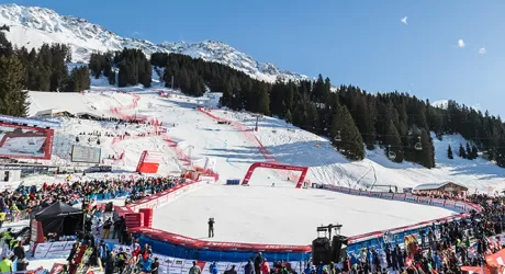 LENZERHEIDE - Finalmente il sole, alle 12 iniziano le finali con il Team Event
