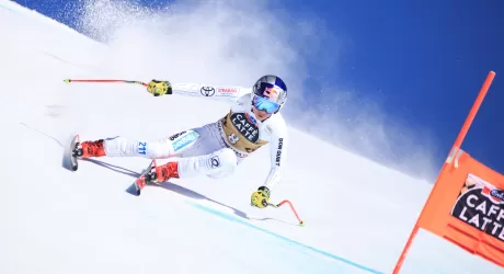 CRANS MONTANA - Ledecka trionfa in discesa, Goggia 12 esima