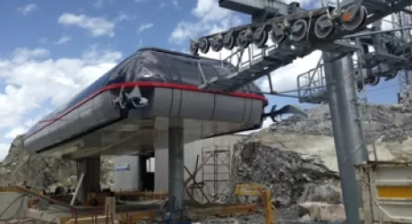 ADAMELLO SKI - Nuova cabinovia Paradiso - Passo degli Sciatori, ecco le cabine e la prima stazione pronta