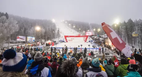 Levi, domani lo slalom femminile con la squadra decimata