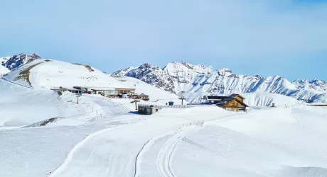 LIVIGNO - Al Carosello 3000 in quota con i gatti delle nevi