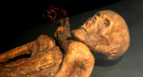 VAL SENALES - Trovata sul ghiacciaio una ciaspola più antica di Oetzi