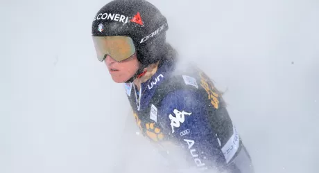 Sofia Goggia torna a casa: "Dispiacere enorme, ora penso solo al recupero"