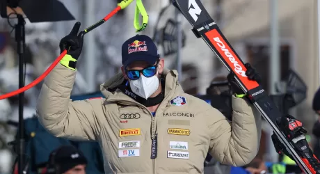 KITZBUEHEL - Paris ritrova il podio sulla Streif, discesa a Feuz