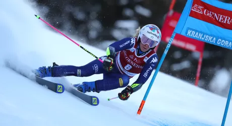 KRANJSKA GORA - Bassino danza sul ghiaccio, Worley e Gisin si inchinano