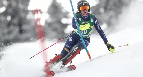 LES DEUX ALPES - Le azzurre di gigante e slalom si allenano sul ghiacciaio