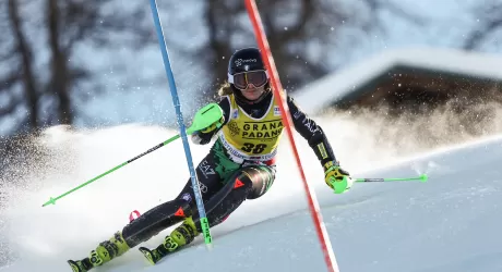 SESTRIERE - Holdener vince lo slalom, Della Mea, Tschurtschenthaler e Lorenzi a punti