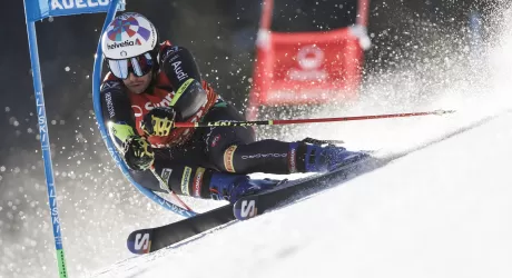 PALISADES TAHOE - Odermatt primo a metà gara, Zingerle e De Alipranidini i migliori azzurri