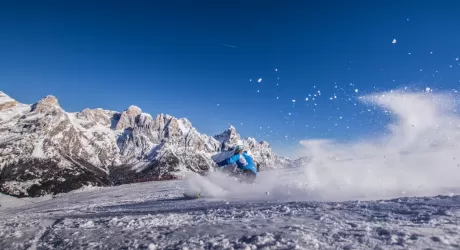 SAN MARTINO DI CASTROZZA - Si scia a Passo Rolle e Alpe Tognola 