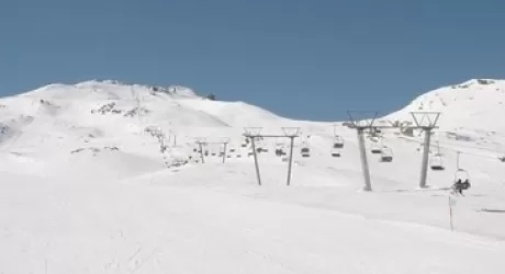 MADESIMO - Chiude la parte bassa della ski area. Si scia in Val di Lei