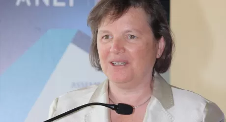 Valeria Ghezzi rieletta alla guida di FIANET