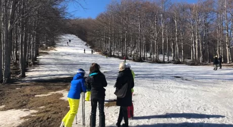ZUM ZERI - Prima domenica di sci aspettando la neve