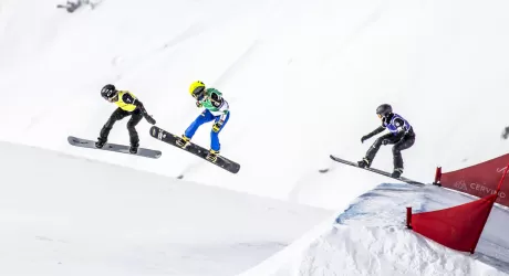 CERVINIA - Apre anche la seggiovia Pancheron, il 18 dicembre la Coppa di snowboard