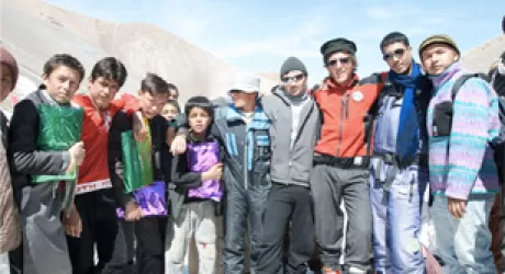 AFGHANISTAN - Progetto Alpistan: prove di normalità insegnando a sciare