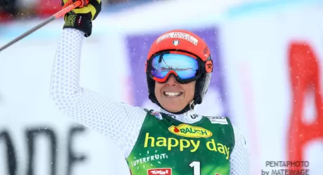 SOELDEN - Brignone inizia con un 2/o posto, vince Worley