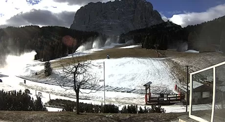 SCI - Finalmente il freddo, cannoni in azione sulle piste 