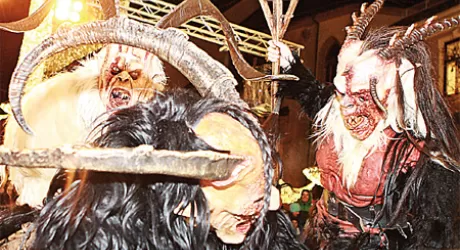 TARVISIO - Il 5 dicembre festa dei Krampus e San Nicolo'