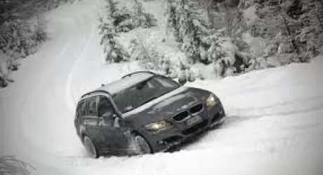 GOMME DA NEVE - A Bolzano obbligo catene o pneumatici invernali dal 15 novembre