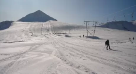 SCI - Assalto degli azzurri al passo dello Stelvio