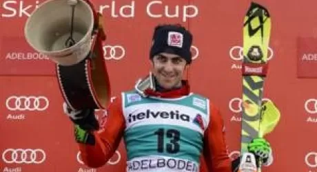 SCI - Stefano Gross trionfa ad Adelboden, vola l'Italia dello slalom