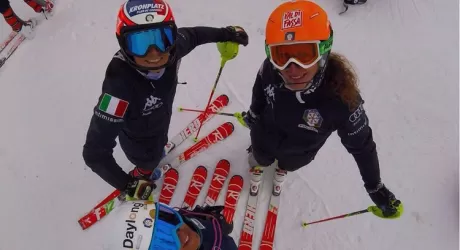 HINTERTUX - Slalomiste in pista sul ghiacciaio