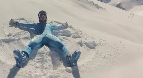 PASSO DELLO STELVIO - Tina Maze si allena sul ghiacciaio